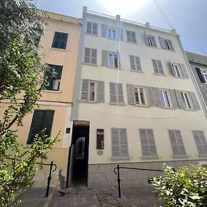 Apartment Stylish 2br Contemporary Design Perfect Vacation, Gibraltar
